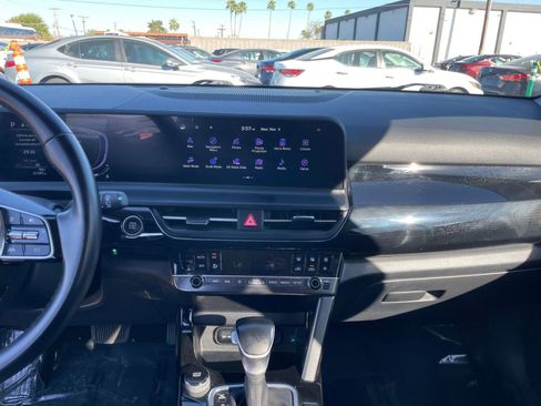 Used 2025 Kia Seltos S FWD image 17