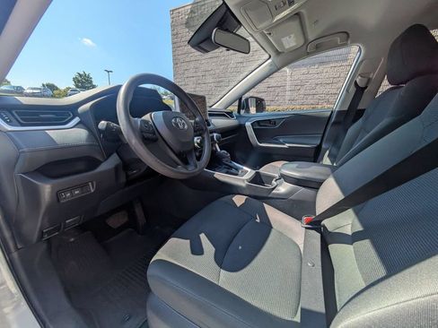 Used 2025 Toyota RAV4 LE FWD image 15