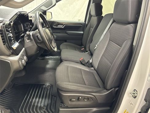 Used 2024 Chevrolet Silverado 1500 LT image 10