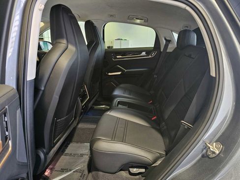 New 2026 Porsche Cayenne Turbo GT AWD/4WD image 18