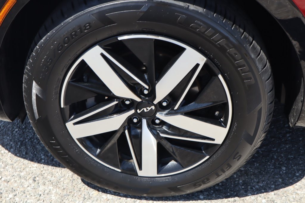 Used 2022 Kia Sorento S FWD image 14