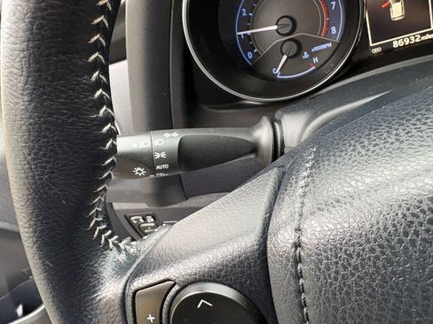 Used 2018 Toyota Corolla iM image 44