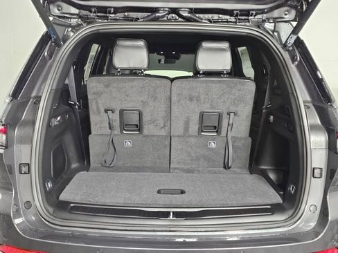 New 2026 Jeep Grand Cherokee L Limited w/ Limited Altitude Package image 16