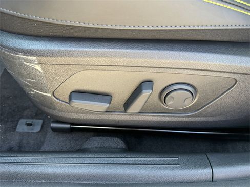 New 2026 Kia K5 EX image 19