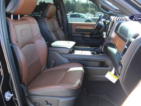 Used 2024 RAM 2500 Limited w/ Towing Technology Group image 13