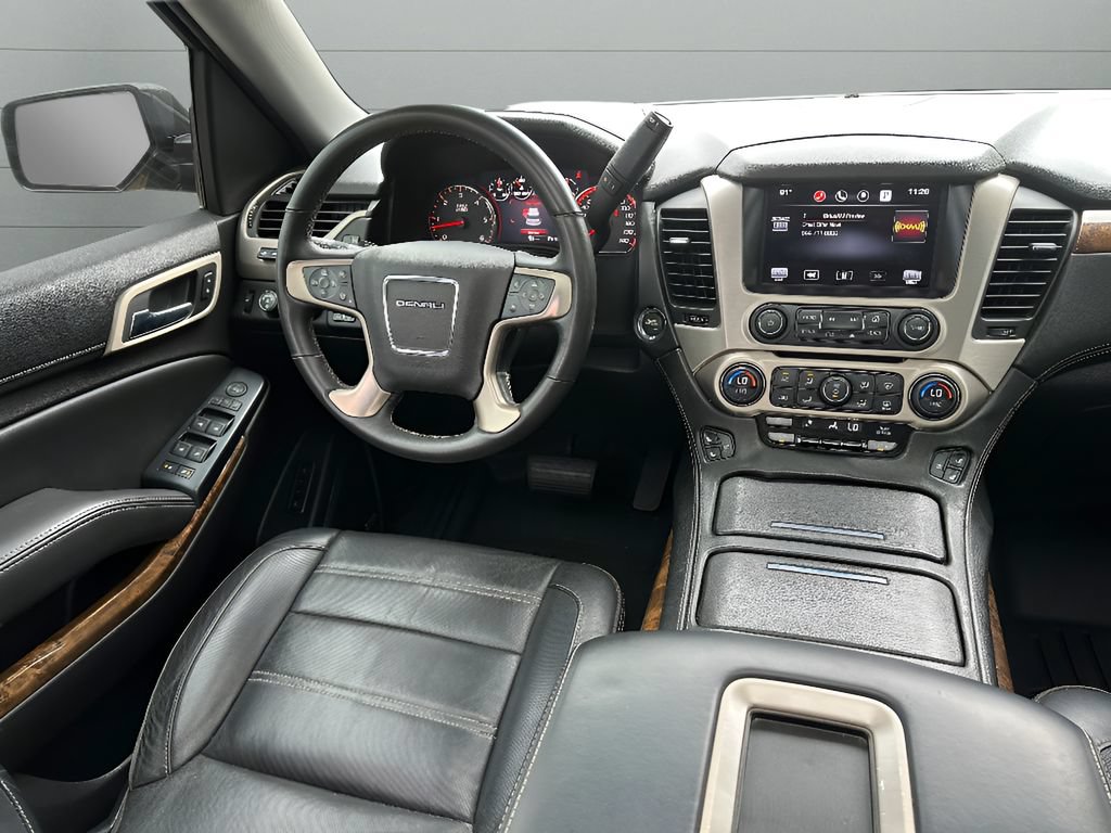 Used 2015 GMC Yukon Denali w/ Touring Package AWD/4WD image 14