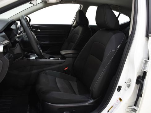 Used 2025 Nissan Altima 2.5 SV image 22