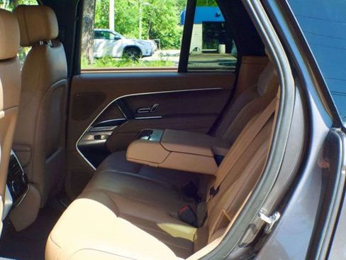 Used 2023 Land Rover Range Rover SE AWD/4WD image 44