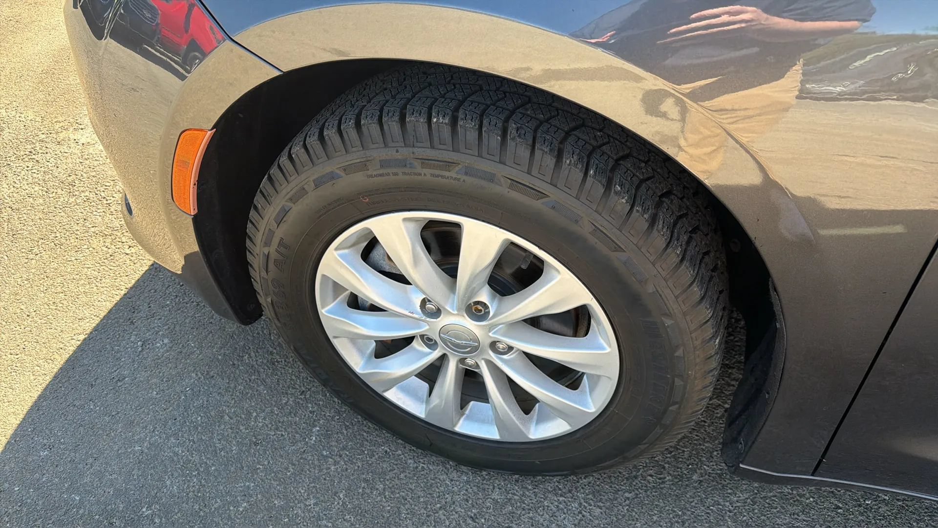 Used 2018 Chrysler Pacifica LX w/ Tire & Wheel Group FWD image 38