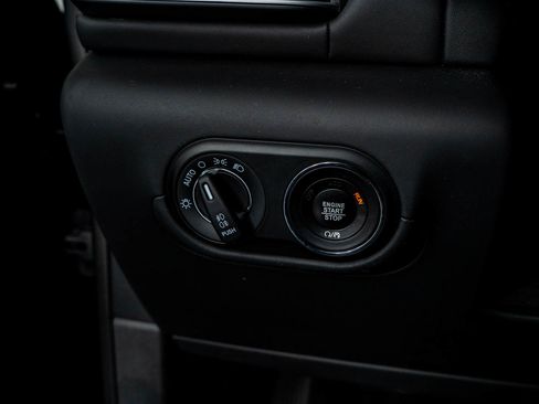 Used 2022 Maserati Levante Modena image 25