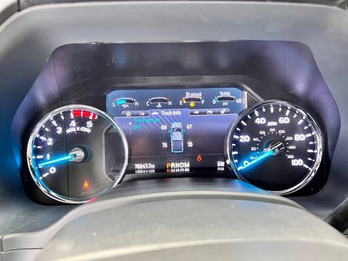 Used 2022 Ford F350 Platinum w/ FX4 Off-Road Package AWD/4WD image 27