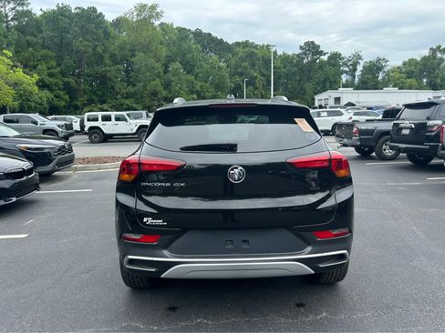 Used 2023 Buick Encore GX Essence w/ Experience Buick Package FWD image 3
