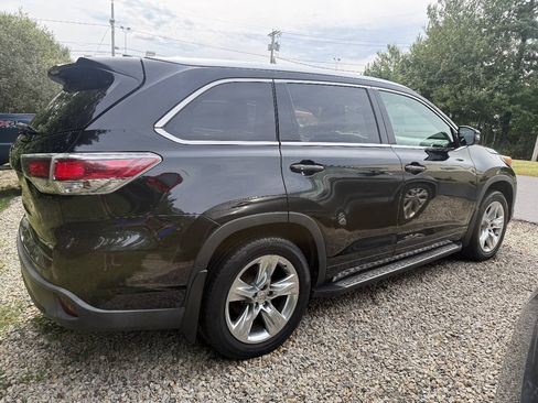Used 2015 Toyota Highlander Limited Platinum AWD/4WD image 6