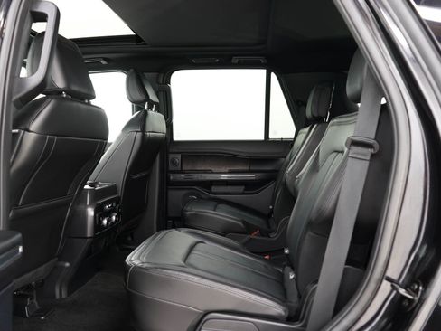 Used 2021 Ford Expedition Limited AWD/4WD image 17