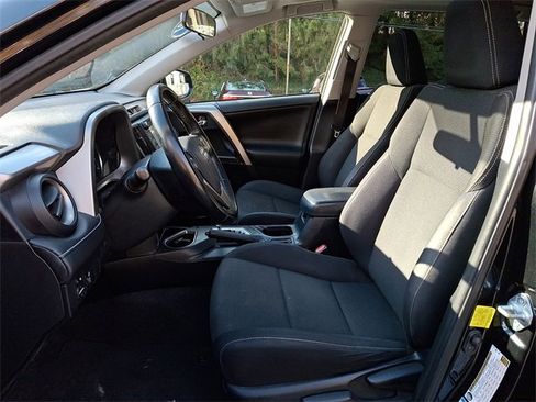 Used 2016 Toyota RAV4 XLE image 15