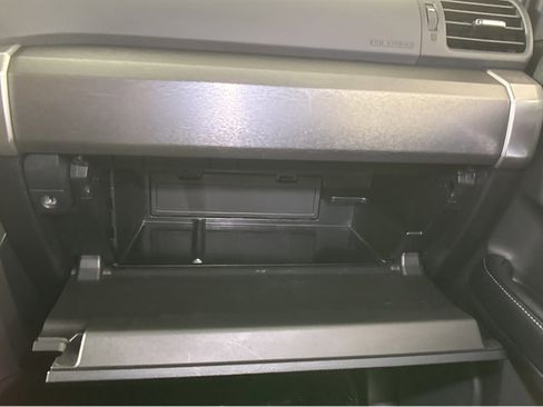 Used 2017 Toyota 4Runner SR5 Premium image 38