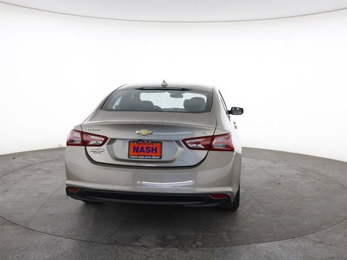 Used 2022 Chevrolet Malibu LT FWD image 11