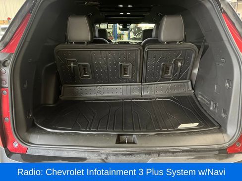 Used 2022 Chevrolet Traverse LT w/ LT Premium Package image 19