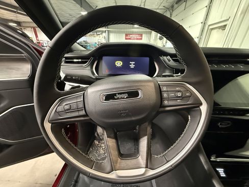 New 2026 Jeep Grand Cherokee Limited AWD/4WD image 26