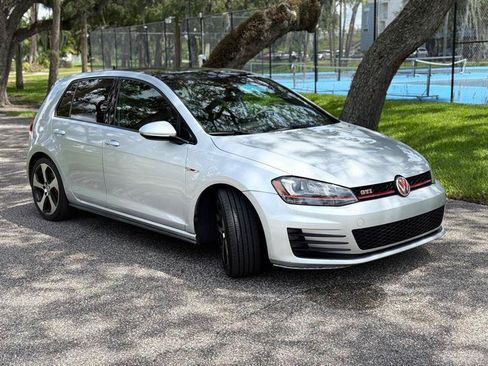 Used 2016 Volkswagen GTI SE FWD image 7