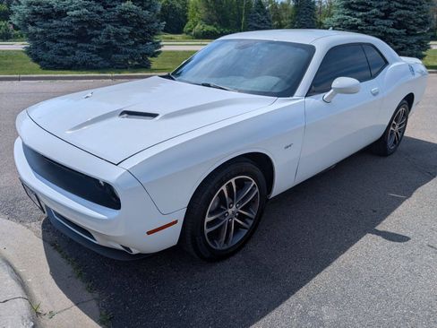 Used 2018 Dodge Challenger GT w/ GT Interior Package AWD/4WD image 5
