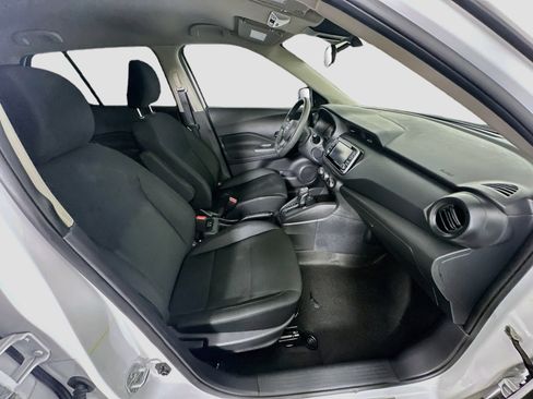 Used 2025 Nissan Kicks Play S FWD image 31