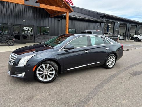 Used 2014 Cadillac XTS Luxury FWD image 1