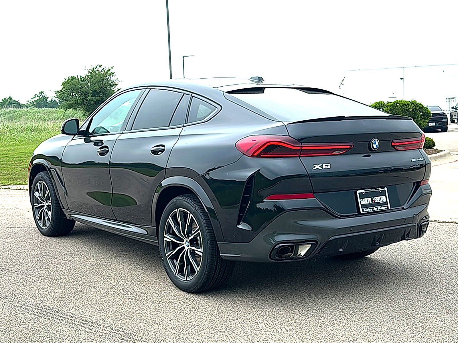New 2027 BMW X6 xDrive40i w/ Climate Comfort Package AWD/4WD image 6