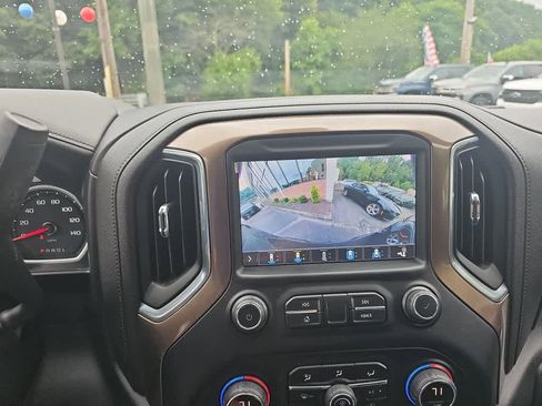 Used 2019 Chevrolet Silverado 1500 High Country w/ Technology Package image 23