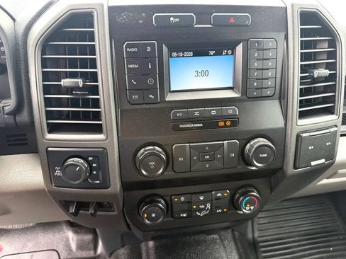 Used 2022 Ford F250 XL w/ Power Equipment Group AWD/4WD image 15