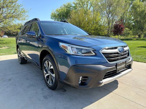 Used 2020 Subaru Outback Limited AWD/4WD image 8