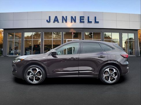 Used 2023 Ford Escape ST-Line Select w/ Tech Pack #2 image 8