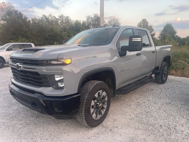 Used 2025 Chevrolet Silverado 2500 Custom w/ Custom Value Package AWD/4WD image 2