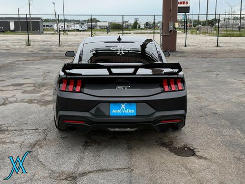 Used 2024 Ford Mustang GT Premium RWD image 6