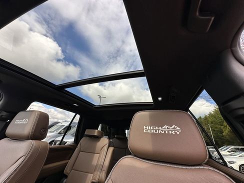 Used 2024 Chevrolet Tahoe High Country w/ Premium Package image 37