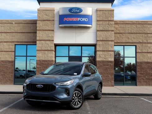 New 2026 Ford Escape SE image 2