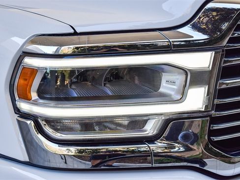 Used 2024 RAM 2500 Laramie w/ Safety Group image 8