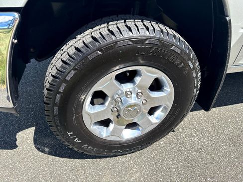 Used 2017 RAM 3500 Big Horn image 28