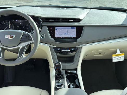 New 2026 Cadillac XT5 Premium Luxury w/ LPO, Floor Liner Package image 9