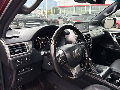 Used 2022 Lexus GX 460 Premium w/ Premium Package AWD/4WD image 10