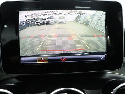 Used 2018 Mercedes-Benz C 300 4MATIC Sedan image 38
