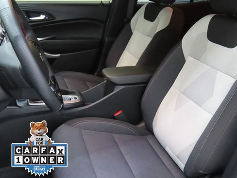 Used 2024 Chevrolet Trax RS w/ Driver Confidence Package image 10