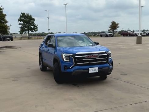 New 2026 GMC Terrain Elevation w/ Technology Package II FWD image 4