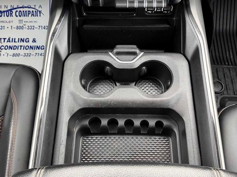 Used 2021 RAM 1500 Big Horn w/ Built-to-serve Edition image 22