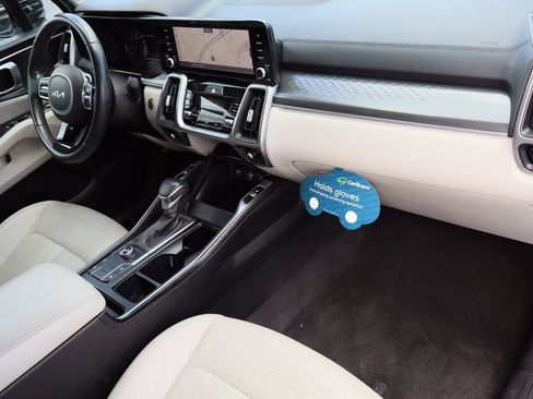 Used 2023 Kia Sorento S w/ Panoramic Sunroof Package FWD image 30