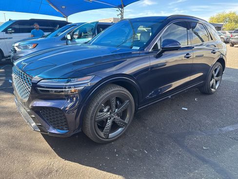 Used 2025 Genesis GV70 3.5T Sport w/ Sport Prestige Package image 3