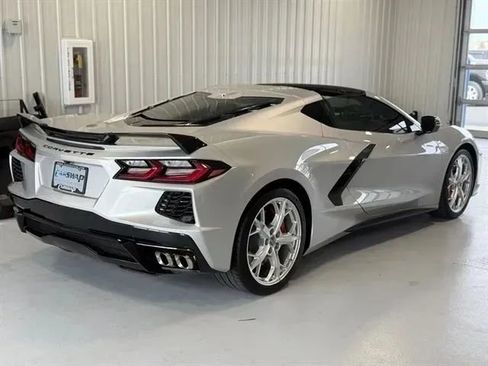 Used 2020 Chevrolet Corvette Stingray Premium Cpe w/ 3LT Preferred Equipment Group RWD image 3