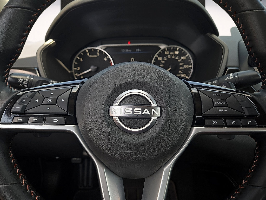 Used 2025 Nissan Altima 2.5 SR w/ SR Premium Package FWD image 19
