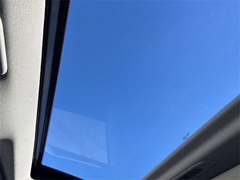 Used 2019 INFINITI QX60 Luxe w/ Essential Package image 29