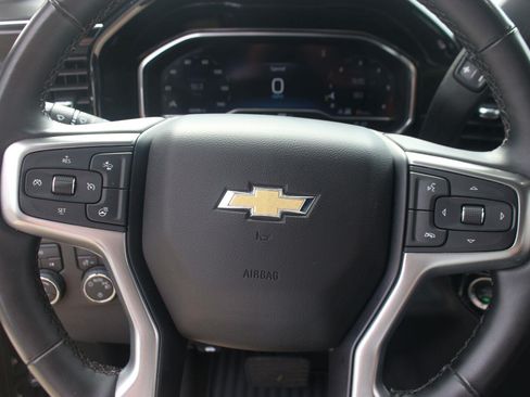 Used 2025 Chevrolet Silverado 1500 LT AWD/4WD image 22